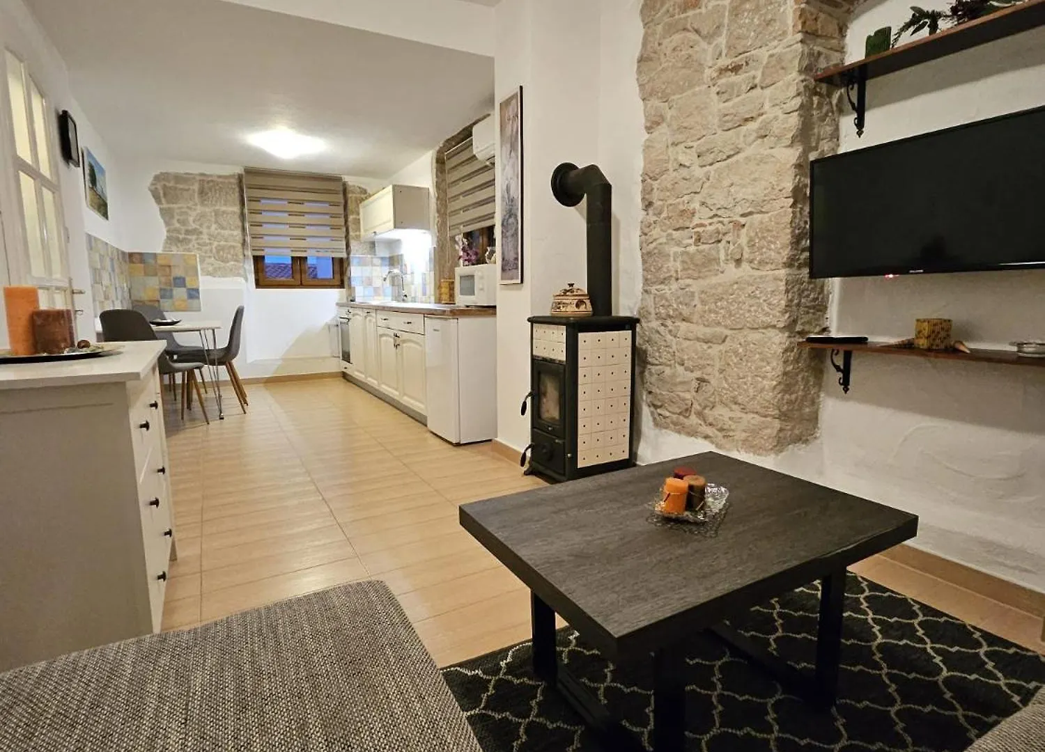 Adria Pearl Appartments location