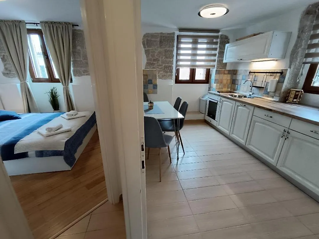 Adria Pearl Appartments Vrsar Croatia